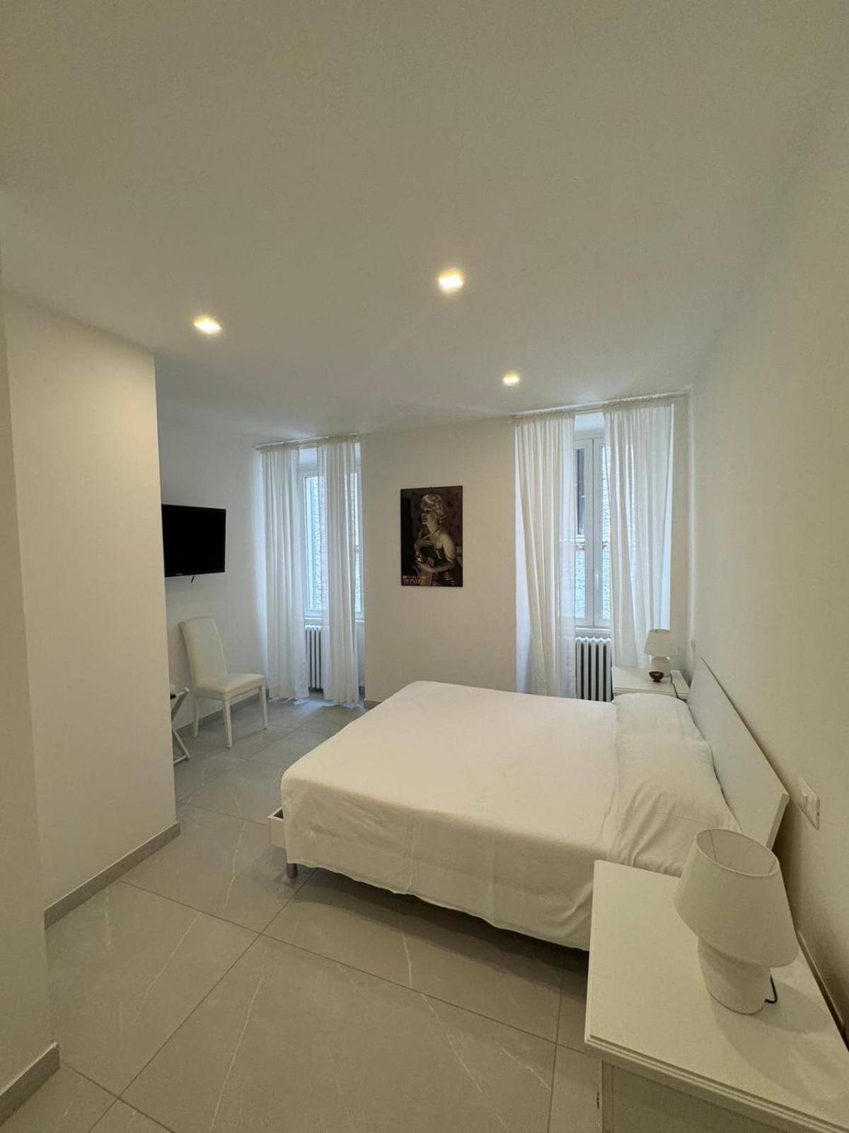 Re House Suite & Deluxe Apartament Асколи-Пичено Экстерьер фото